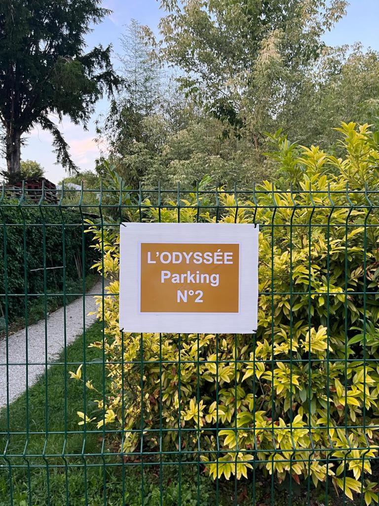 L'Odyssee - Parking Prive - Centre Ville Труа Экстерьер фото